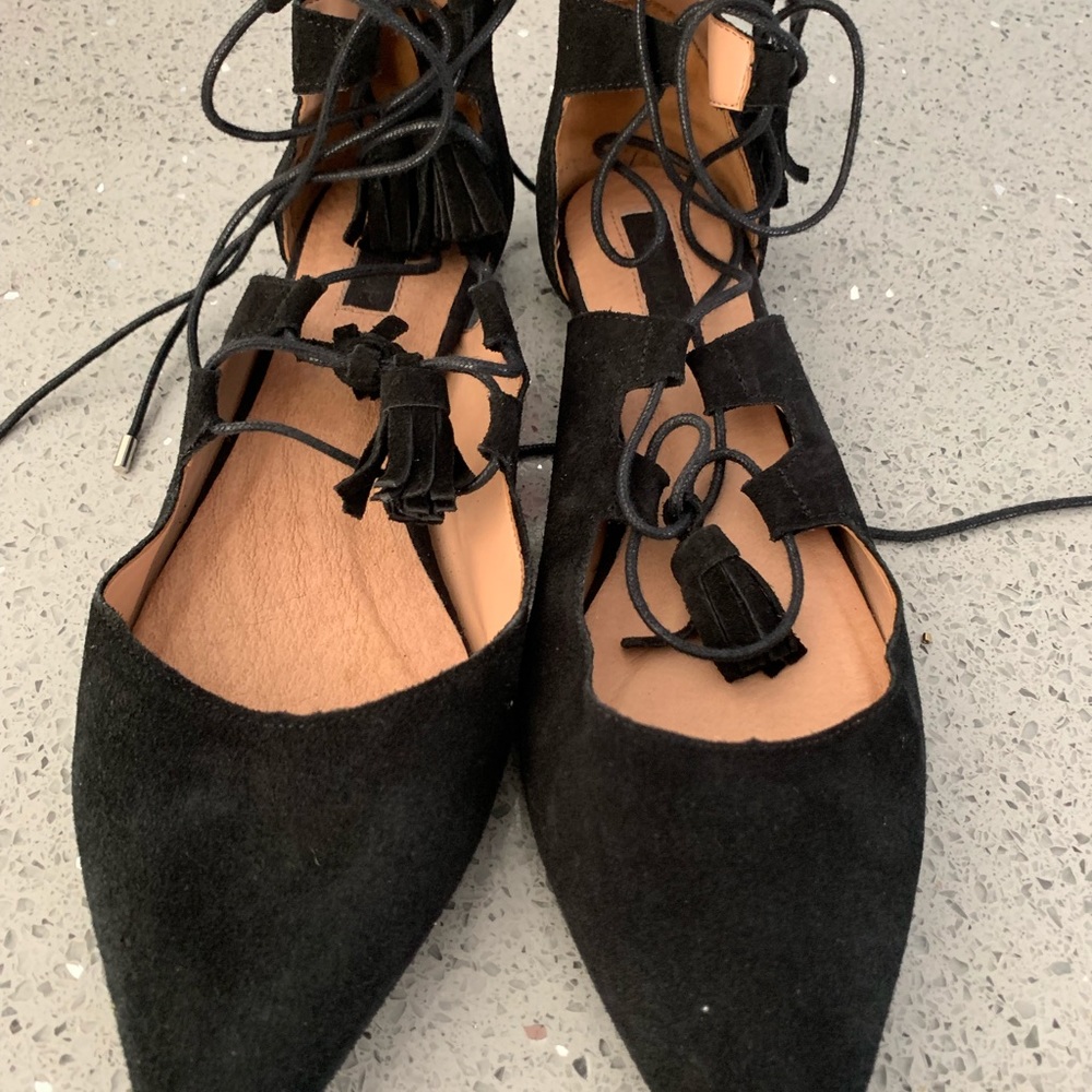 Shoes - Picture 5 of 6